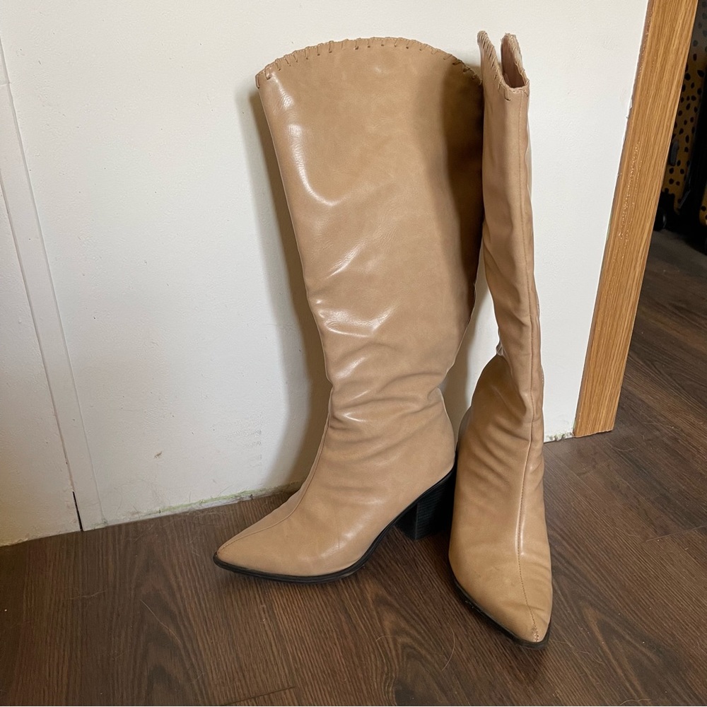 Journee Collection Daria Extra Wide Calf